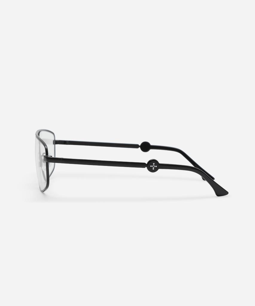 Neotelia Elmonto · Black
