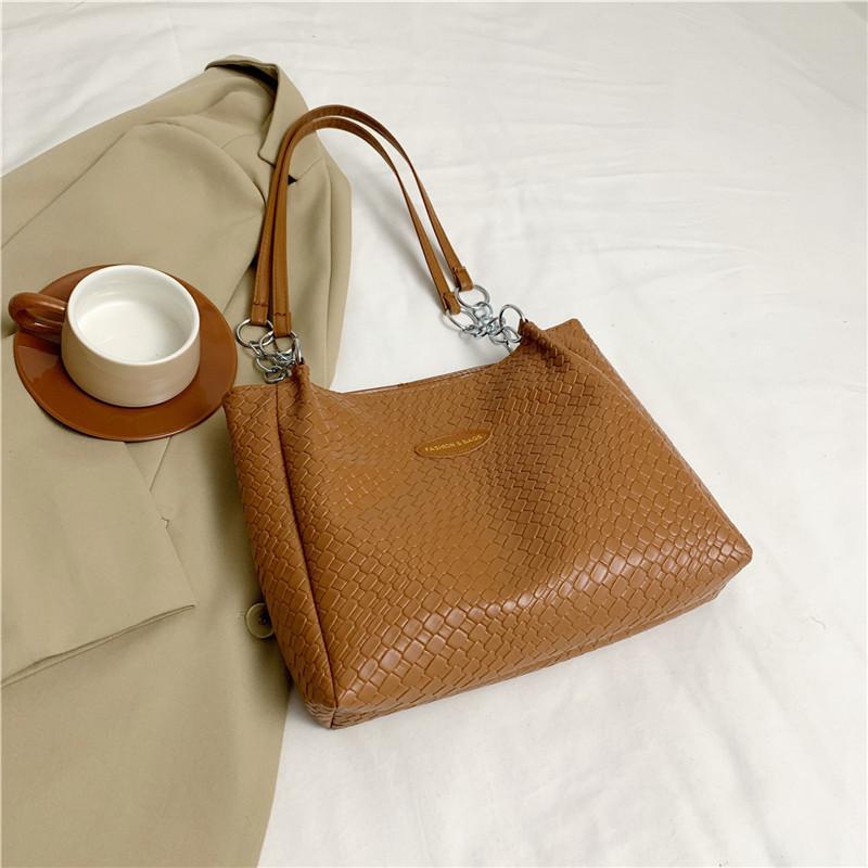 

Stylish Vintage Shoulder Bag For Women Perfect For Spring With Chic Bucket Design коричневий