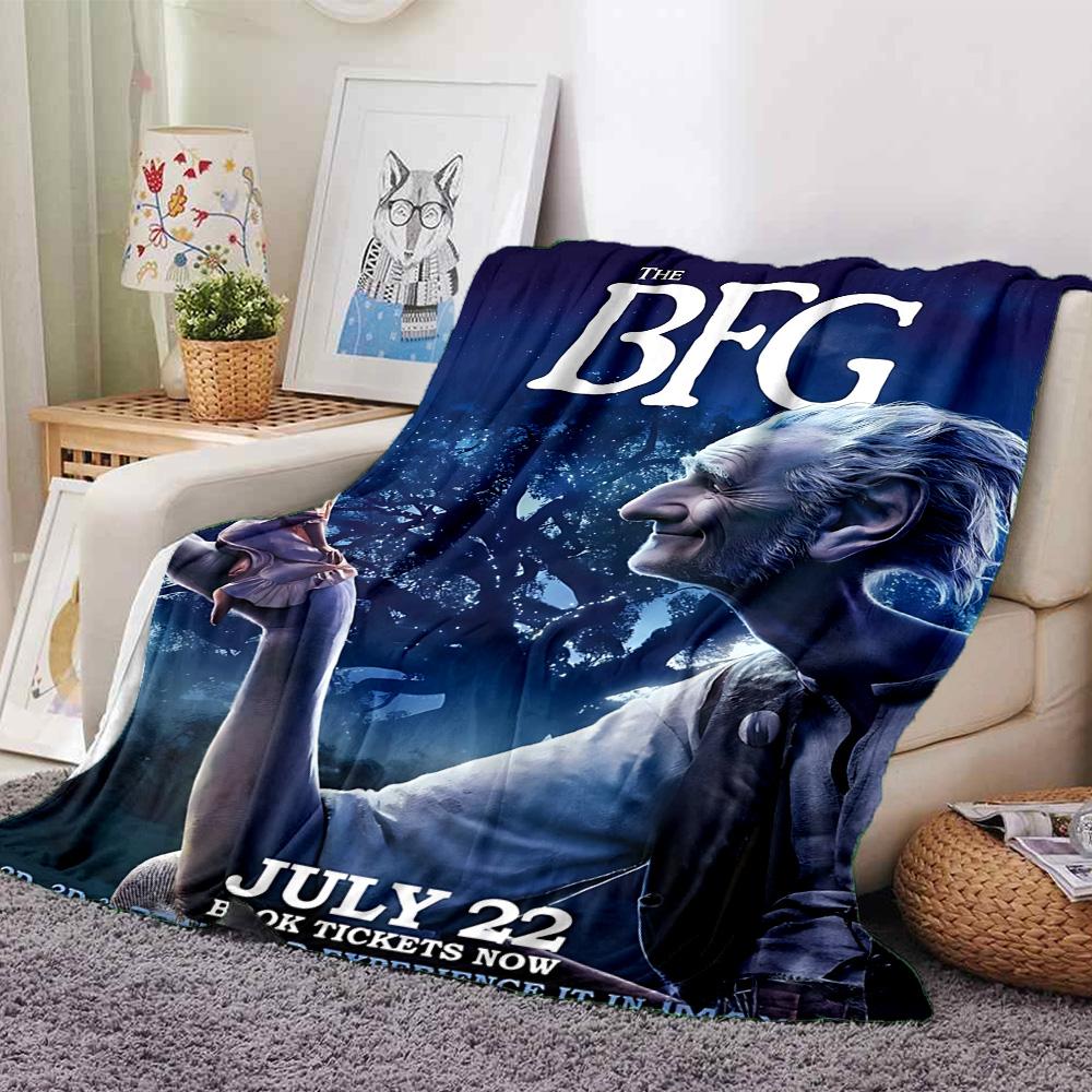 Big Friendly Giant Flannel Blanket Super Soft Warm Cozy Blanket for Sofa Bed Office Travel All‑Season Home Decor Gift