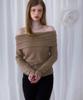 ROSEFRANTZ Wool Off Shoulder Knit [Beige]