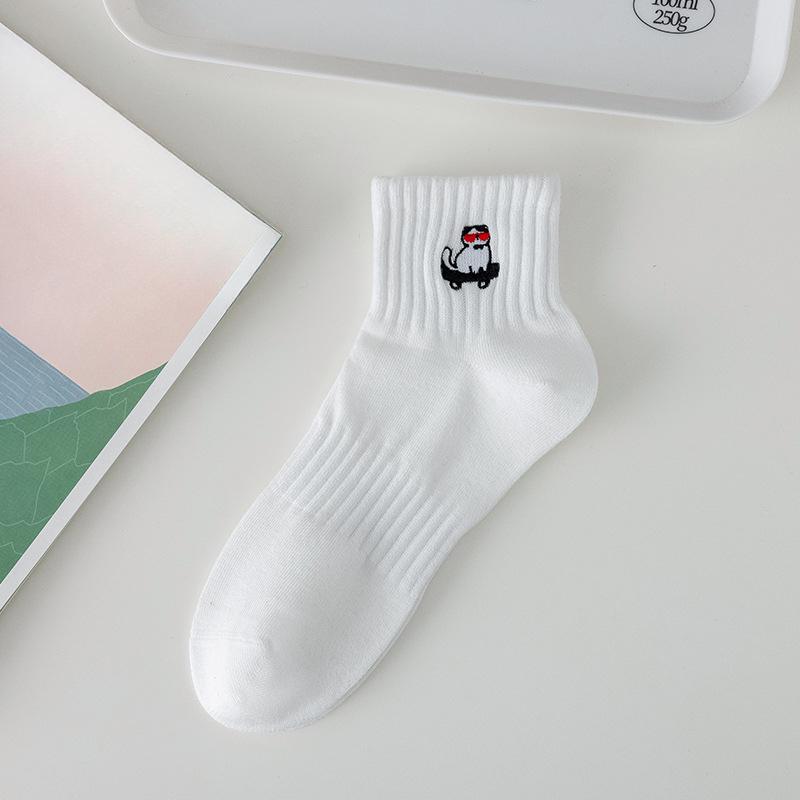 Female Spring and Summer Lovely Embroidery Preppy Sports Low Top Boneless Tube Socks