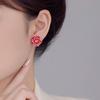 Elegant Retro Chinese Style Flower Stud Earrings with 3D Design