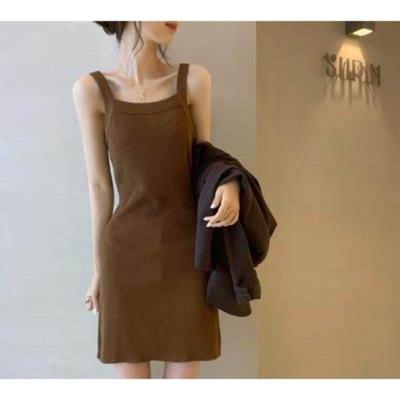 Women's Korean-Style Knitted Spaghetti Strap Dress - Slimming & Flattering, Perfect for Spring and Autumn Layering
