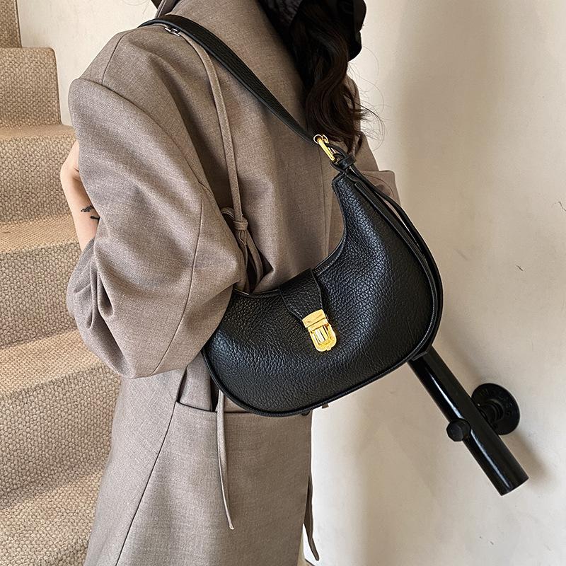 Premium textured matte underarm bag women's bag 2025 vintage Maillard shoulder bag commuter messenger bag