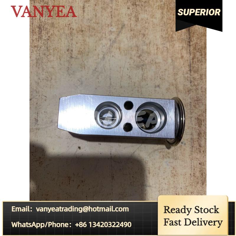 Expansion Valve For Kubota 165/135/u30 Kubota 988 M954 Harvester Tractor Excavator Air Conditioning Parts 1PCS