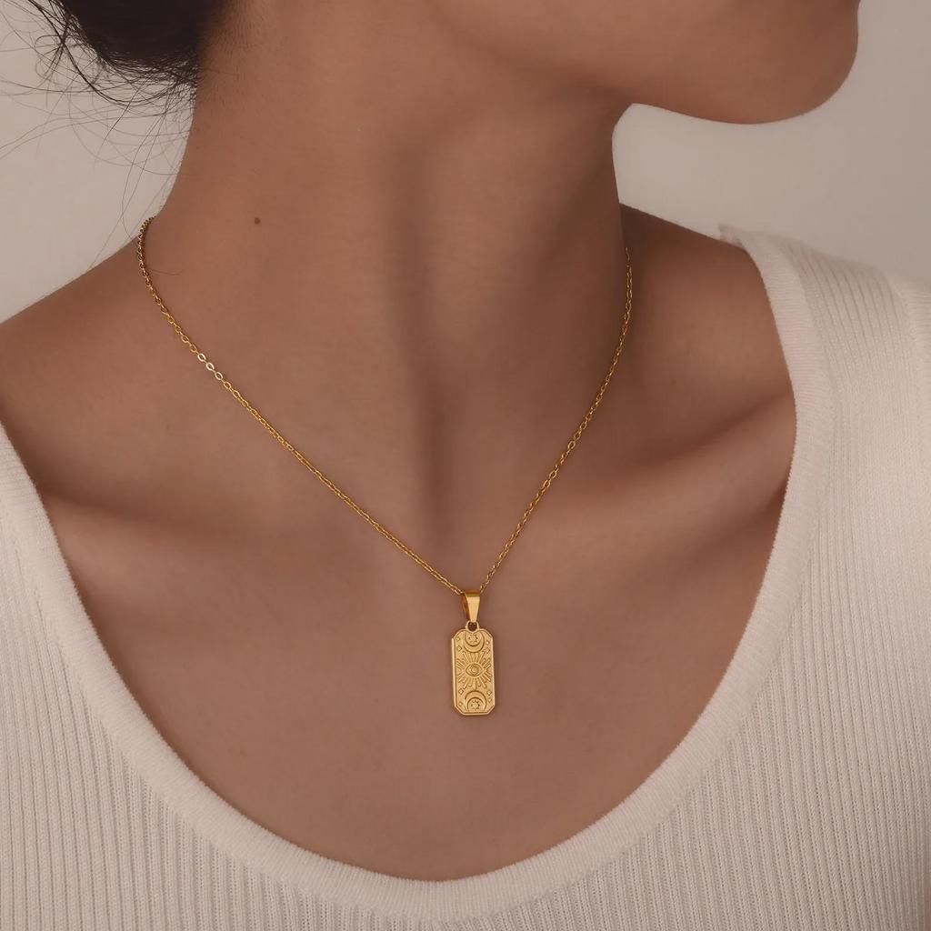 Damen-Halskette mit Retro-Kreuz- und Elefantenanhänger