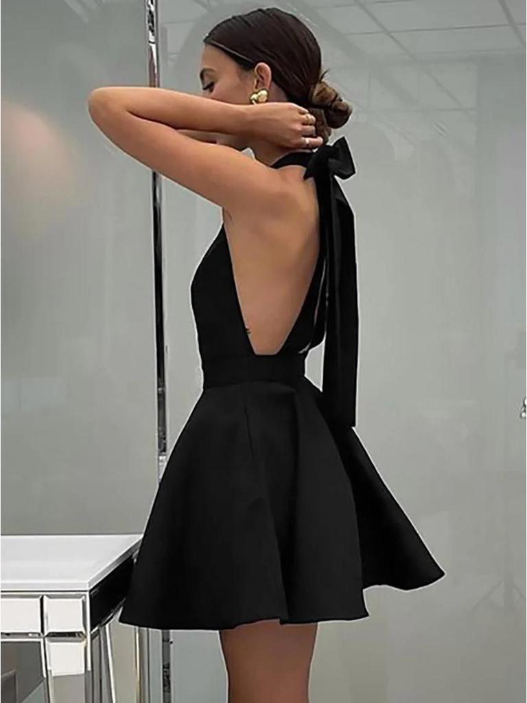 2026 European & American Women's High-Waisted Black Halter Backless A-Line Evening Gown