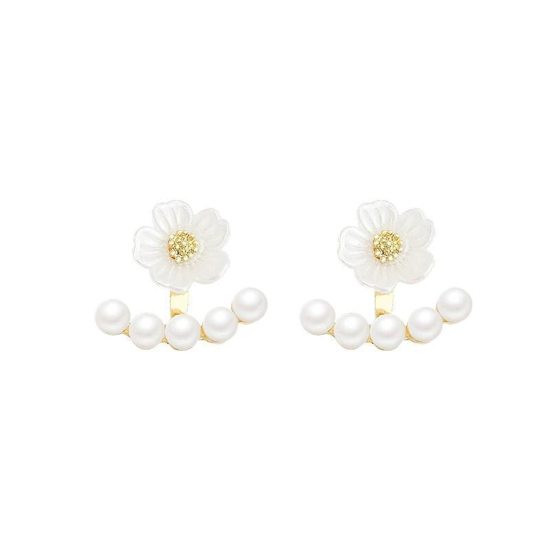 Fashion Imitation Pearls Flower Stud Earring for Women Girls Sweet Korean Earring Summer Jewelry Gift