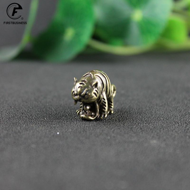 Retro Brass Tiger Cute Cartoon Miniatures Figurines Desktop Ornaments Decorations Crafts Keychains Solid Copper Zodiac Animal