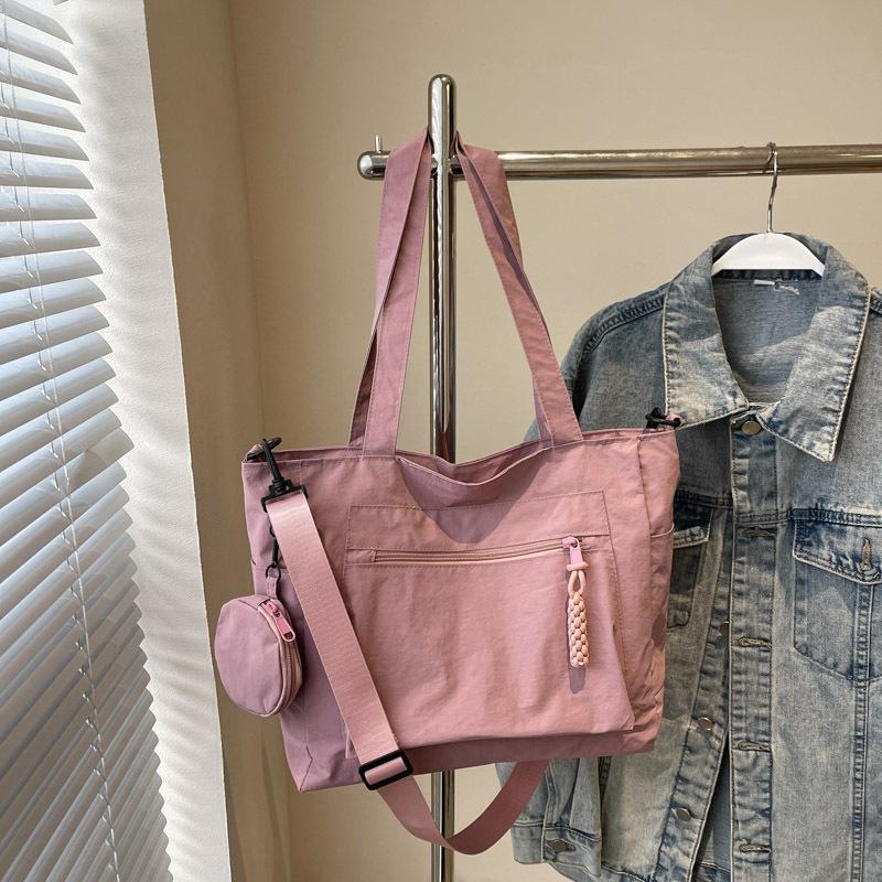 Beautiful Tote Bag Women's Personality Trend Portable Shoulder Bag 2025 New Simple Solid Color Large Capacity Messenger Bag