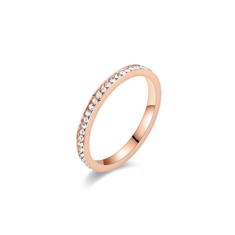 Niche Light Luxury Full Diamond Stainless Steel Women's Ring, Colorfast & Fashionable, Titanium Steel Band, Perfect for Couples