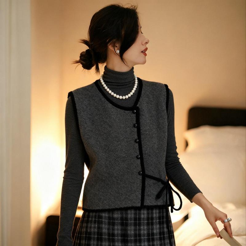 Women s French Chic Knit Lace-up Vest & High Neck Base Layer Two-Piece Set for Spring/Autumn L