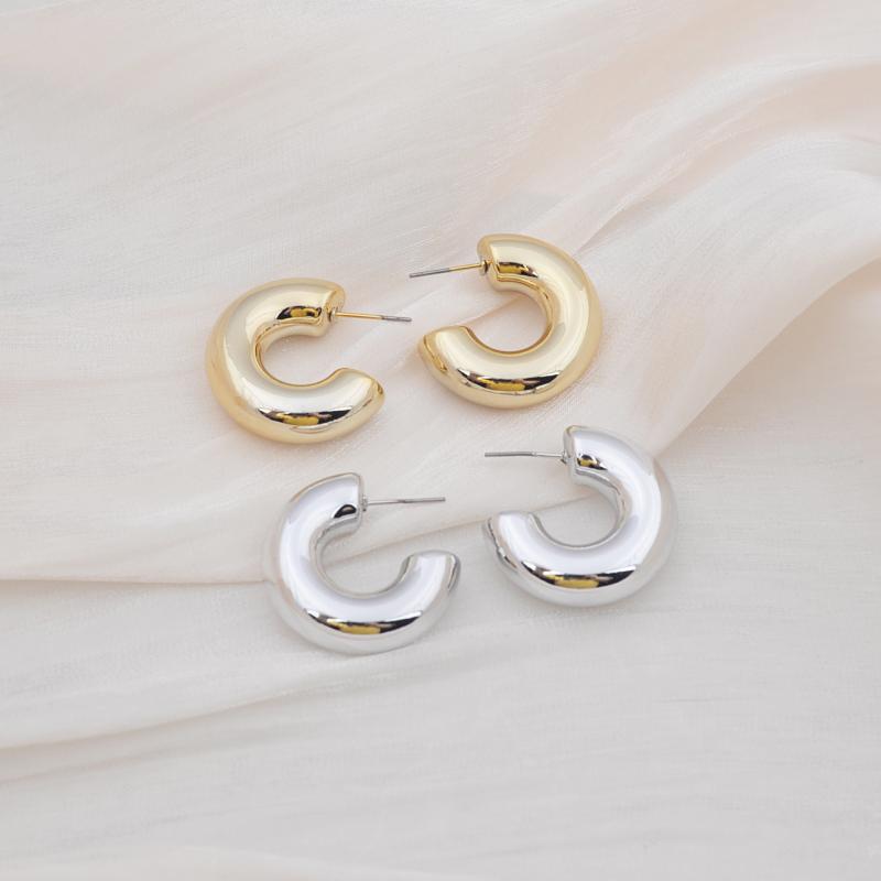 New Trendy Solid C-shaped Stud Earrings Exquisite Women's Geometry Small Earrings Personality European Rock Ear Decor Aretes