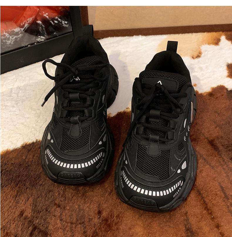 

Hong Kong style versatile height increase shows feet small platform dad shoes women s 2025 new autumn and winter lightweight retro sports shoes 40 чорний