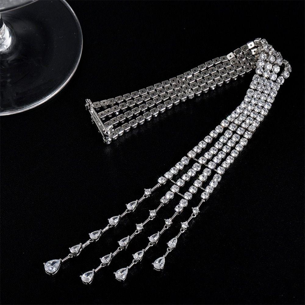 Fashion Long Tassel Rhinestone Crystal Brooch Handmade Sparkling Drop Dangling Broochs Jewelry Gifts Brooch Pins Women Bridal