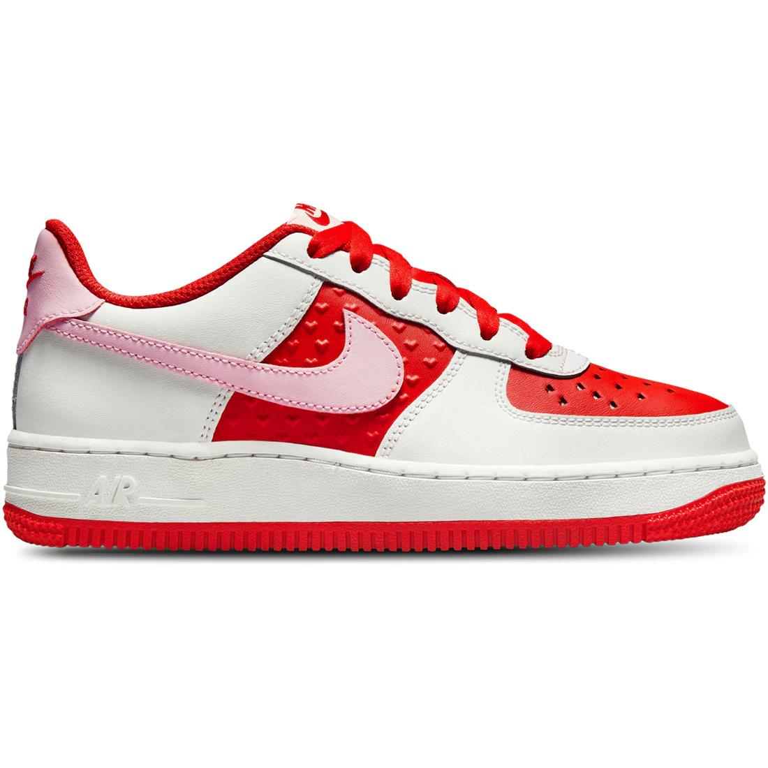 

Кроссовки Nike Air Force 1 Low ко Дню святого Валентина (2025) (GS)(HV5165-121) 38.5