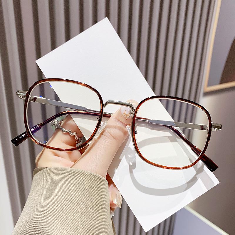 

Женские модные круглые очки для похудения с защитой от синего света и коричневой оправой Plain Lens