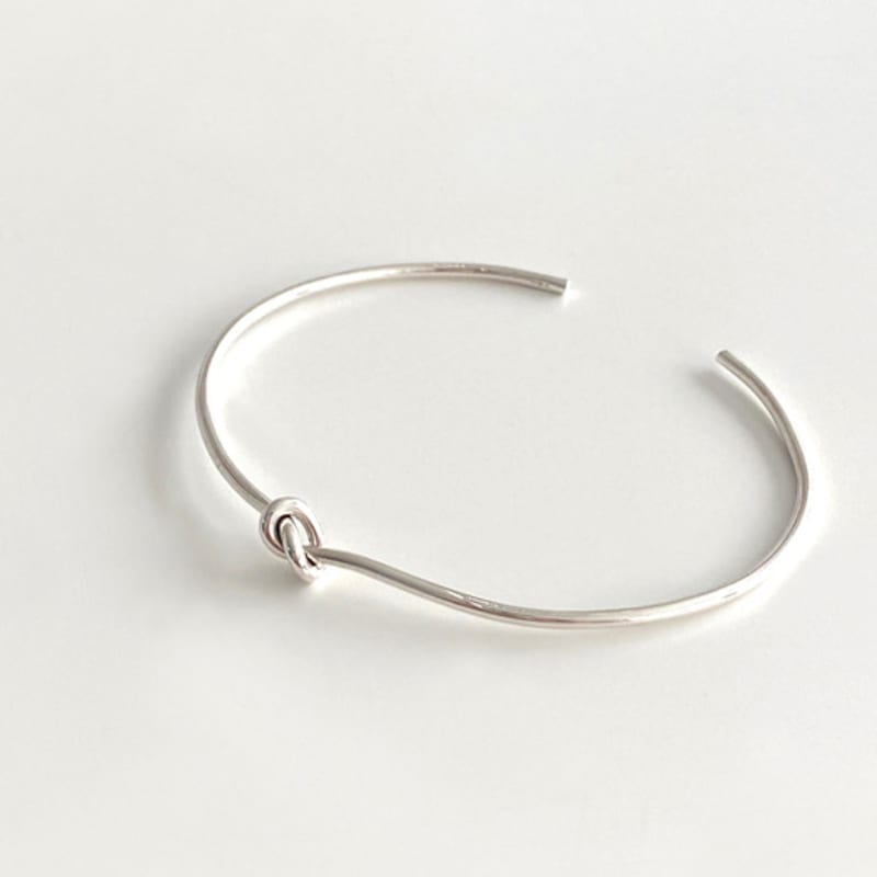 Mi0 Knot Bracelet