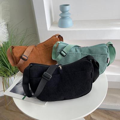 Trendige Cord-Umhängetasche für Damen - Große Kapazität, lässiger Messenger-Stil mit aufgedrucktem Logo, koreanisches Knödel-Design.