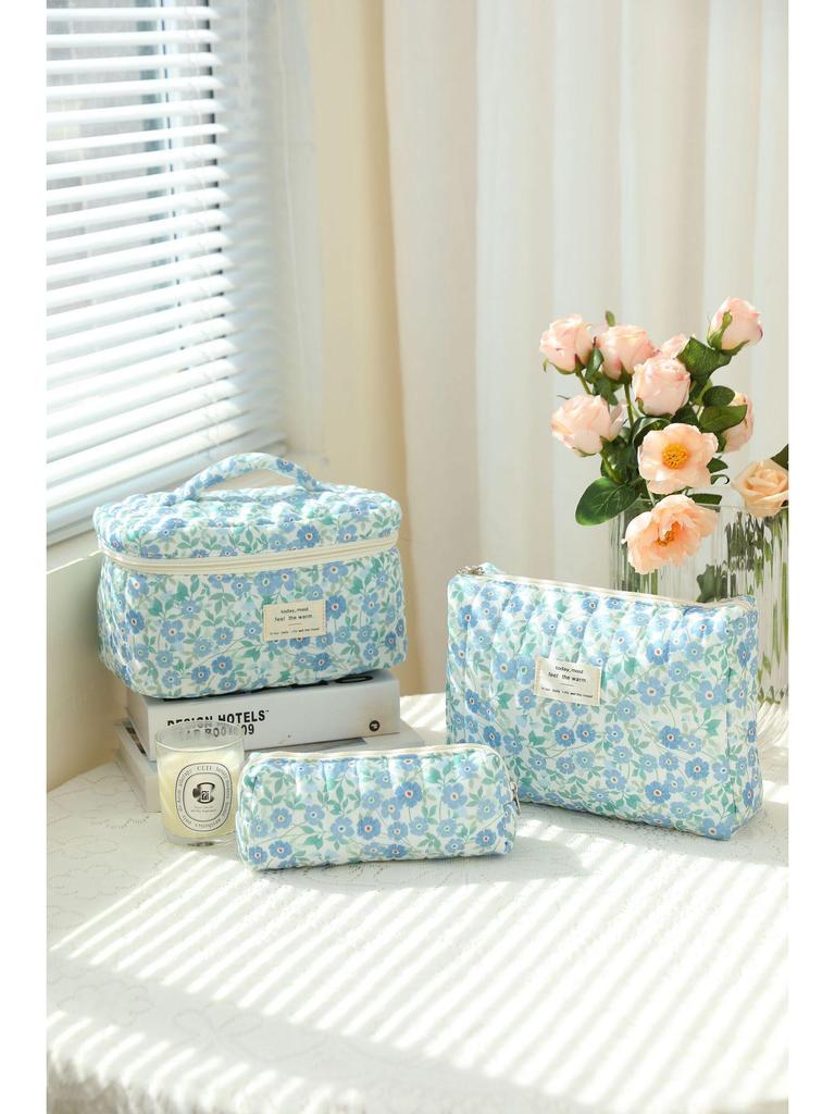 Large-Capacity Quilted Cotton Floral Makeup Bag - Portable and Cute for Travel or Student Use
