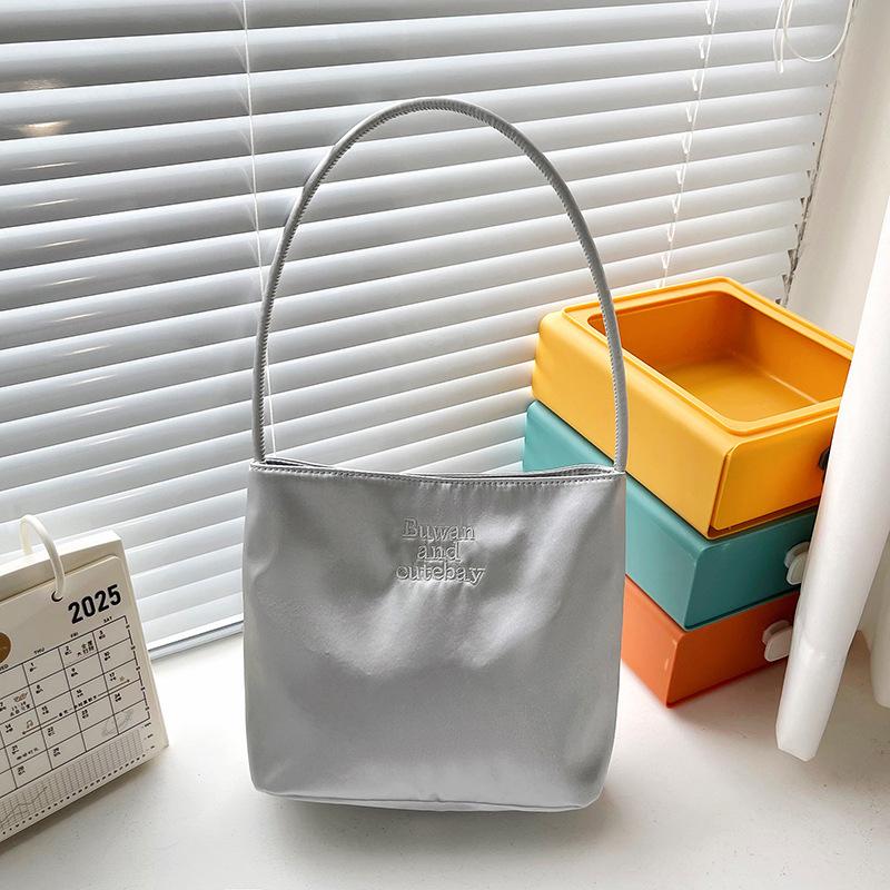 2025 Summer New Simple Nylon Underarm Bag Niche Design Letter Embroidery Portable Bucket Bag