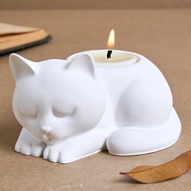 A Top Quality Animal Cat Candlestick Silicone Mold DIY Home Desktop Ornaments Candle Holder Casting Molds Gypsum Resin Crafts