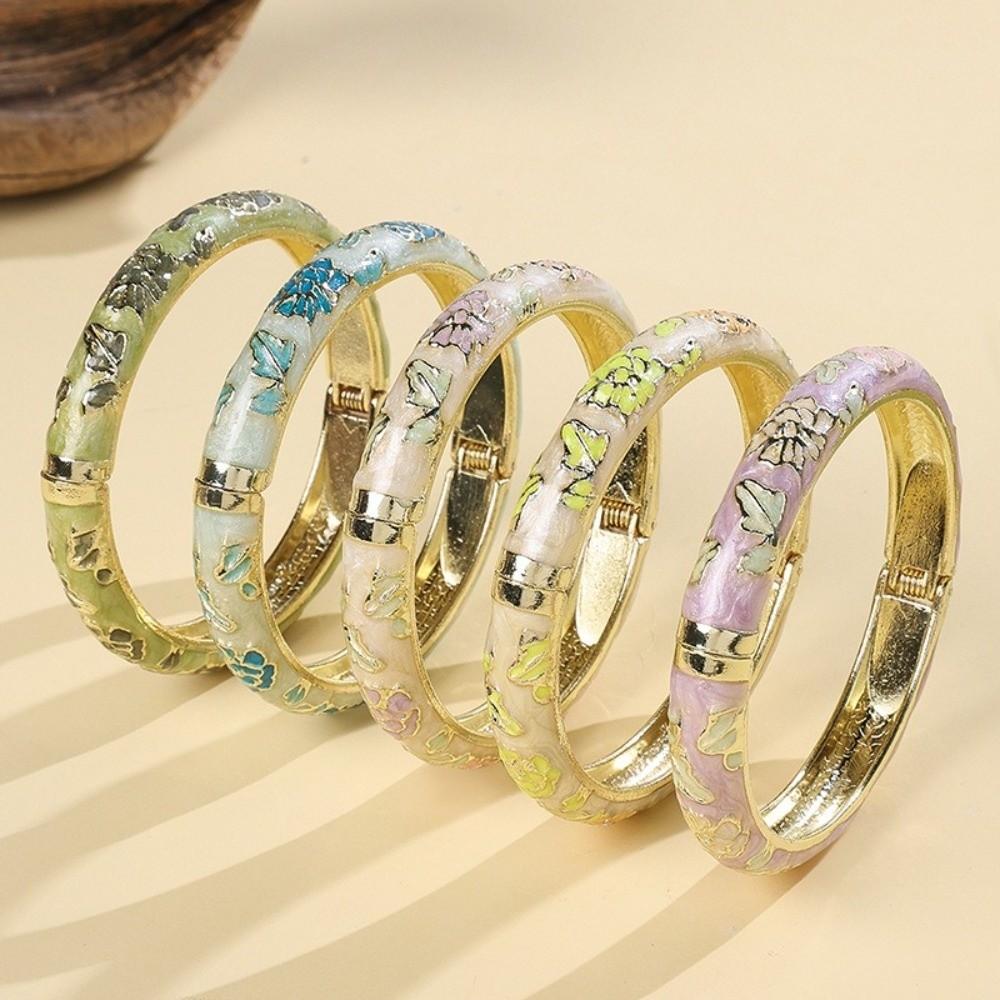 Spring Loaded Opening Bangle Bracelet Open Cuff Wrist Jewelry Women's Bangle Women's Daily Wear
