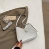 Small bag women's new summer versatile simple shoulder messenger bag is now popular bucket bag