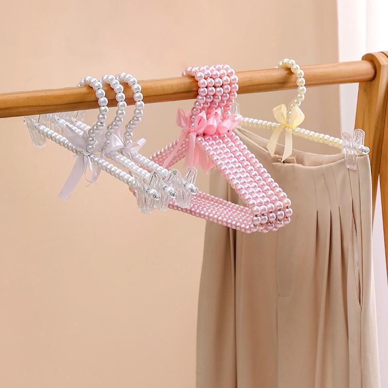 Non-Slip Plastic Hangers: Children's and Pet Display Drying Racks