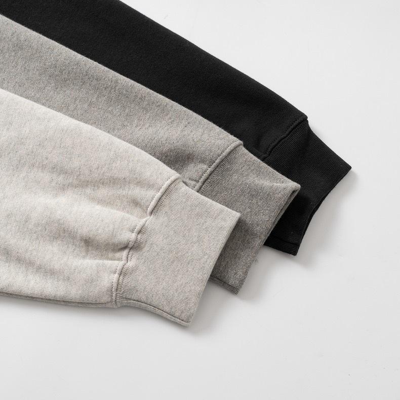 FOG ESSENTIALS Saison 8 Beflocktes Rundhals-Sweatshirt für Herren, lockere Passform