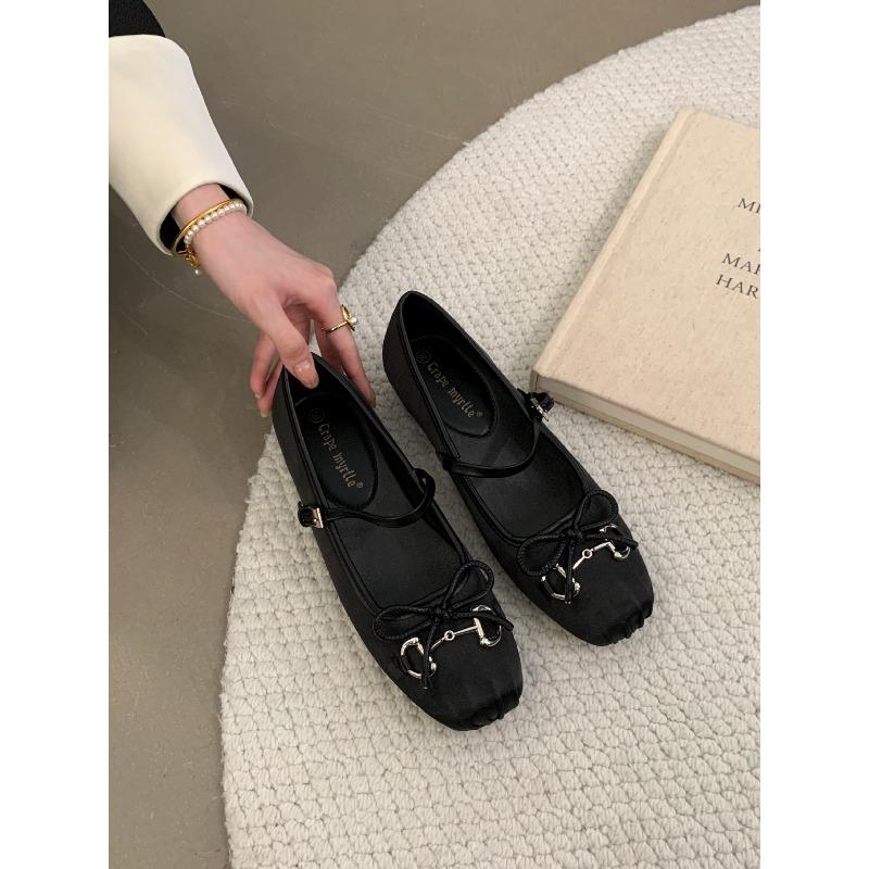 Anti-slip One-piece Lace-up Versatile Women's Single Shoes