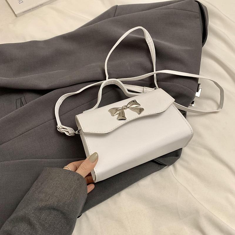 Sanftes Nischendesign vielseitige Schleifenhandtasche 2025 Frühling und Sommer neue vielseitige Ins Messenger Bag kleine quadratische Tasche