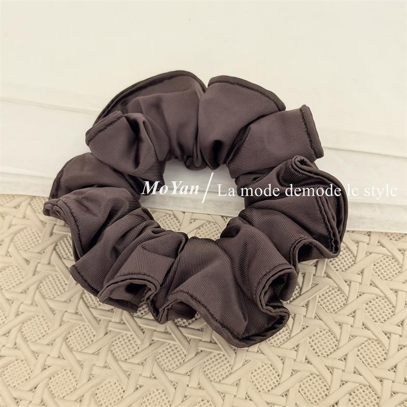 

Black Beaded Satin High-end Small Hairband with A Delicate Appearance, Hair Tie for A Ponytail, Flower At The End of The Hair Ribbon. кавовий/коричневий