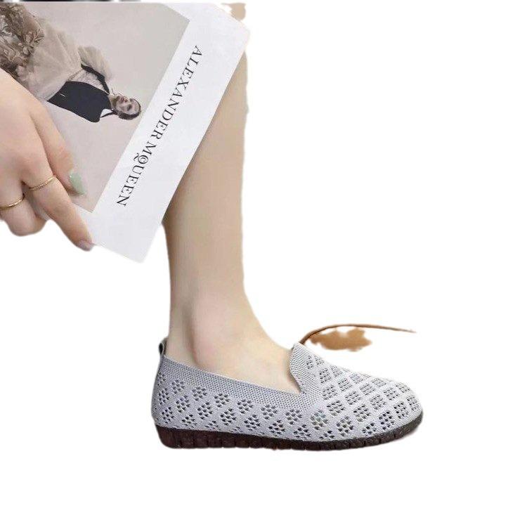 One-pedal Doudou shoes soft-soled mesh fly-woven grandma shoes women's 2025 summer new breathable and comfortable shallow mouth