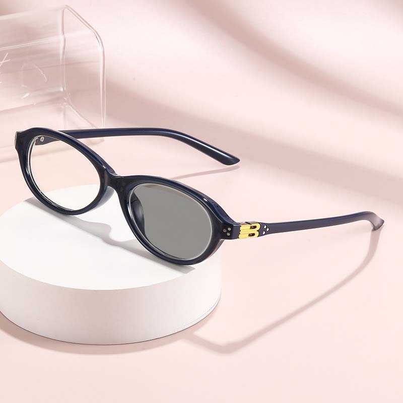 Fashion Trend Oval Photochromic Myopia Glasses Women'S Ultra Light High-Definition Anti Blue Light Glasses Diopter To -4.0