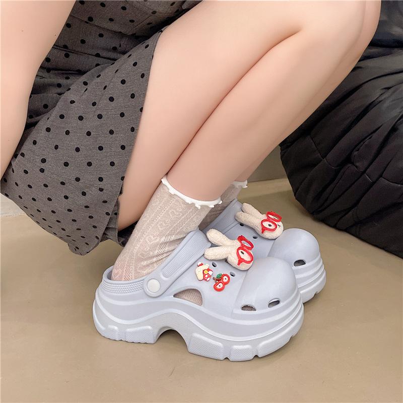 Thick-soled Muffin Hole Shoes Women's Outer Wear 2025 Summer New Soft-soled Breathable Heightening Baotou Beach Cool Slippers Women