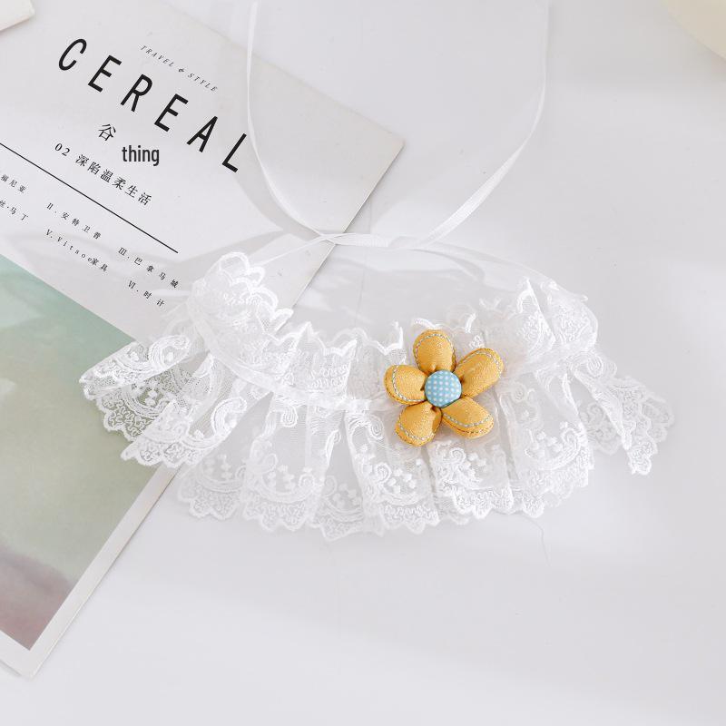 Pet Lace Pearl Collar: Plush Cat Necklace & Cute Dog Saliva Towel