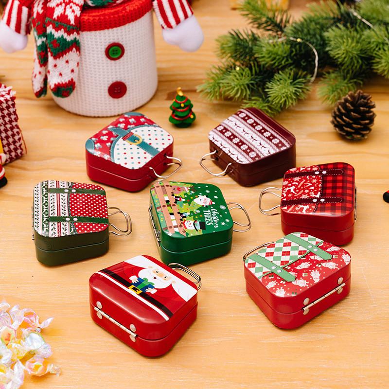 Charming Iron Christmas Mini Handheld Gift Box Ideal For Kids Holiday Treats