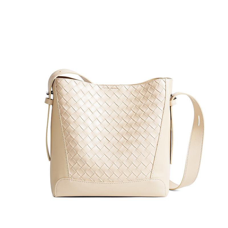 

Кожаные женские сумки, модные сумки-мессенджеры из плетеной коровьей кожи, изысканные и универсальные, высококачественные фактурные сумки-ведра большого объема через плечо