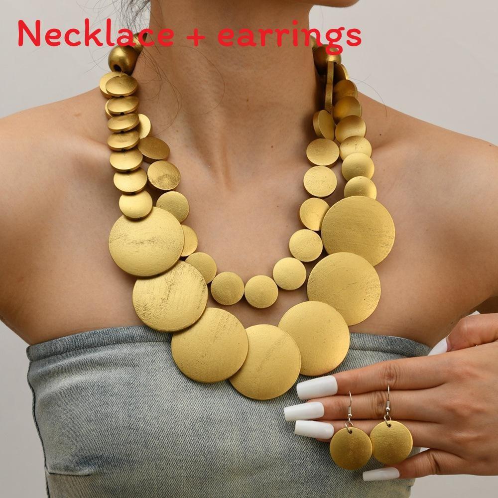 Artistic Jewelry Set With Wooden Beads And Floral Motifs For Winter Seasonal Collection Accessory