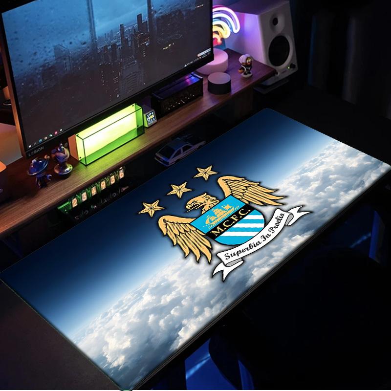 Tappetino per mouse con stemma del Manchester United, Base in gomma, Tappetino per mouse per giocatori e uso in ufficio, Scrivania da gioco, Tappetino facile da pulire Regali di Natale per tifosi