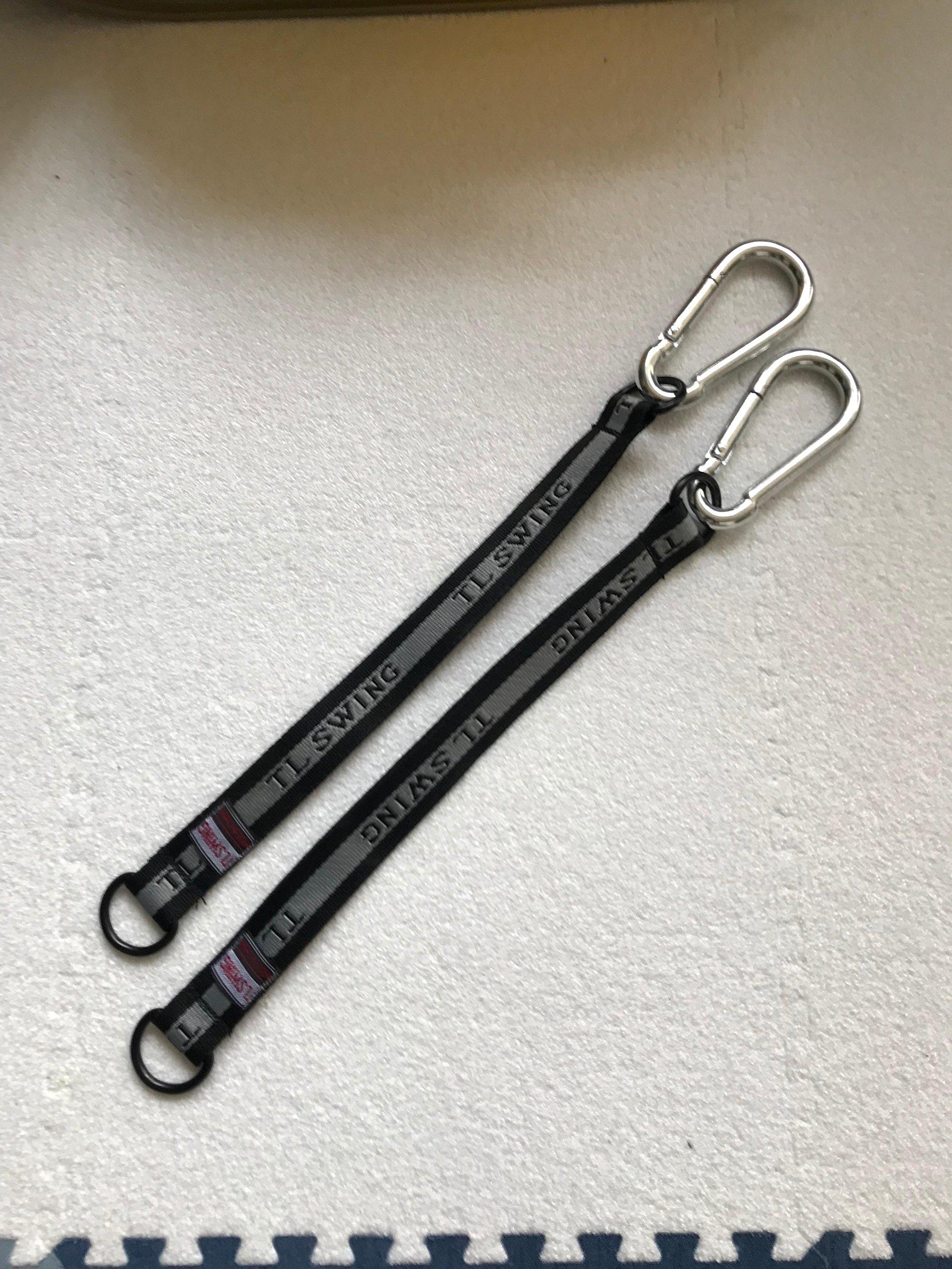 

Set of 2 carabiners and 2 Belt length load capacity Securely secures hanging and [sealche] belts. 55cm, 300kg. swings, rings, hammocks, ladders,
