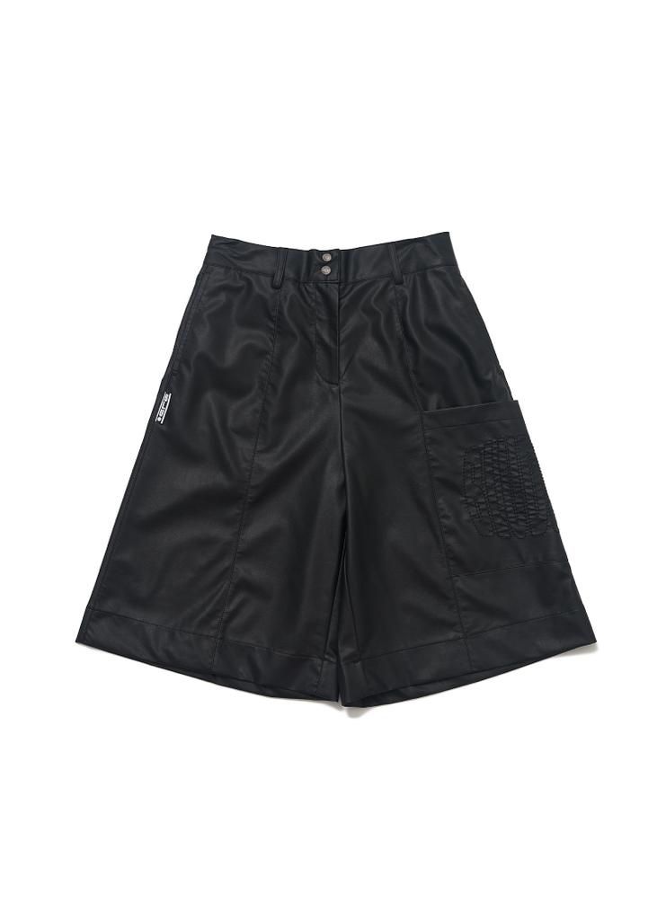 Blue Dot Faux Leather Bermuda Shorts_Bk