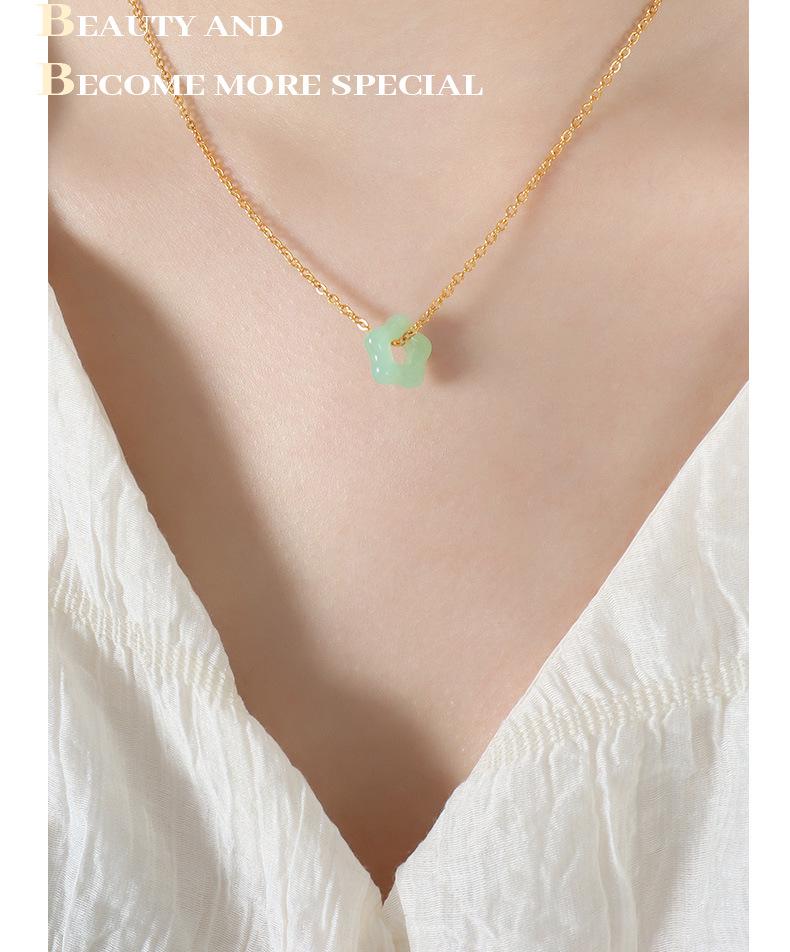 Hollow Jade Star Pendant Necklace: Non-Fading Light Luxury Women's Clavicle Jewelry