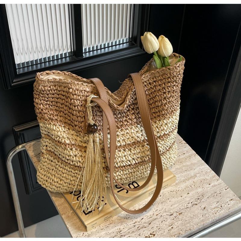 Large capacity straw woven bag new woven bag shoulder armpit bag leisure seaside vacation beach bag