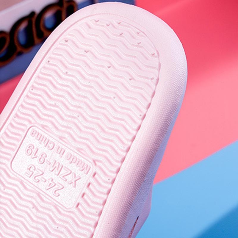 Kids PVC Slippers Cute Cartoon Bear Home Shoes For Toddler Soft Bottom Non-Slip Summer Beach Flip Flops Casual Children Slippers