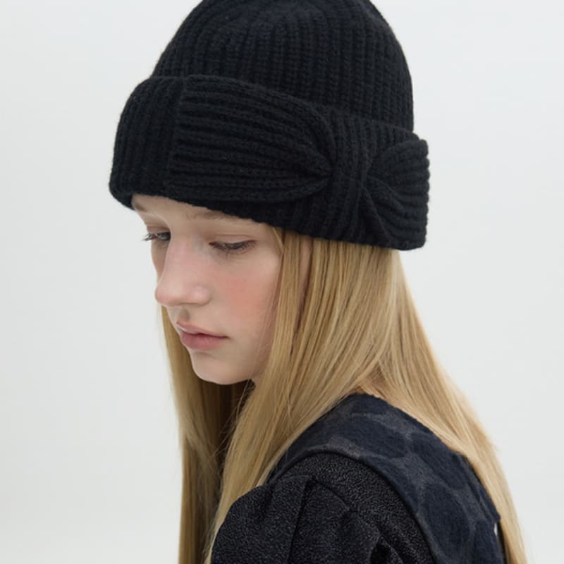 

Brown Hat Rosette Beanie - Black Black