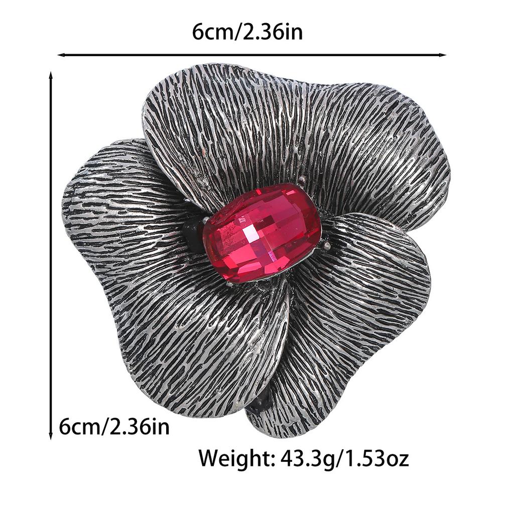 Vintage Elegant Flower Brooch
