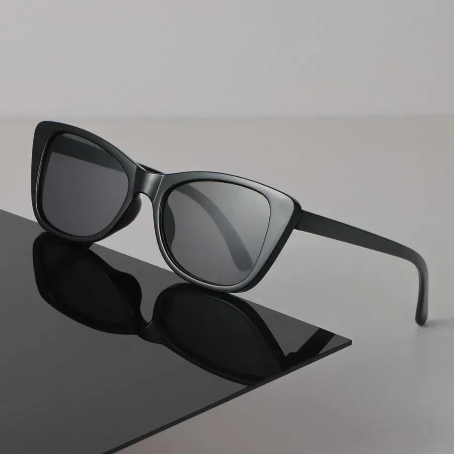 Vintage Square Sunglasses Women Men Retro Casual Fashion Black Clear Sun Glasses Female Eyewear