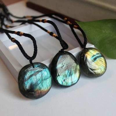 Esoterika a spiritismus – Amulety a talismany